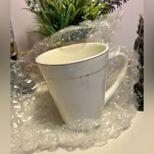 🔥Vintage 4 Gibson Home Tuxedo Gold Trim White Mugs